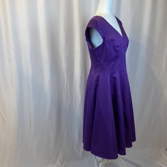 Calvin Klein - Fit and Flare Backless Dress in Purple, Size 12. - Picture 3 of 7